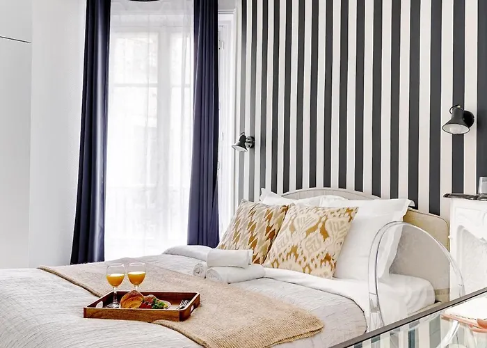 Bnbnova - 1br - Eiffel Tower & Seine Parijs