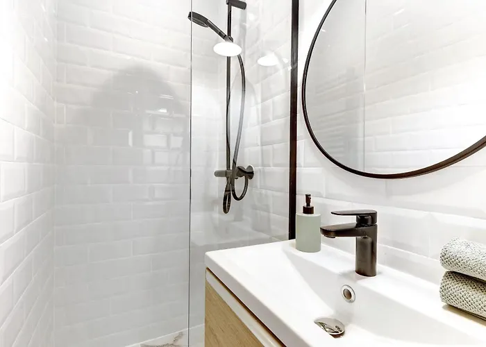 Bnbnova - 1br - Eiffel Tower & Seine * Parijs